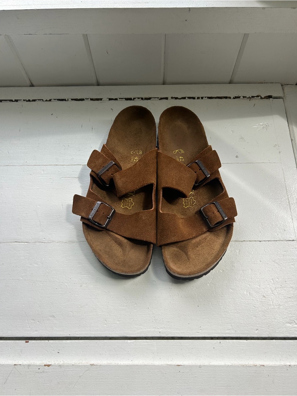 Birkenstock Arizona in “Mink”
